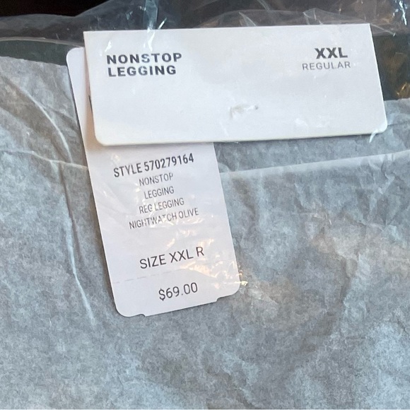 Soma hunter green leggings!! NWT! Perfect for active wear! - Picture 3 of 5